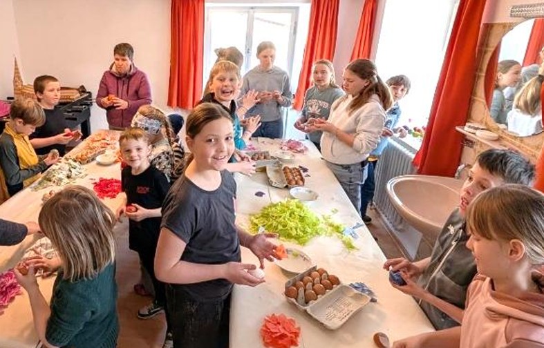 Palmboschen und Osterkerzen