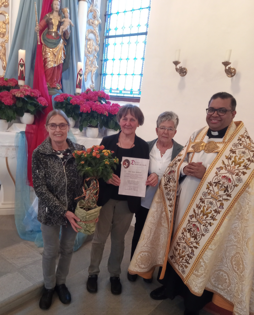 Ehrung unserer langjährigen Kirchenmusikerin in Rechtis